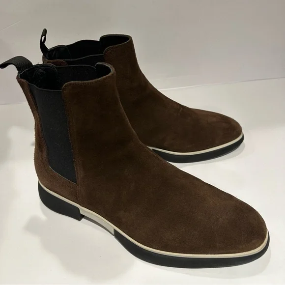 Paul Stuart Suede Manfield Beatle boot in Chocolate brown